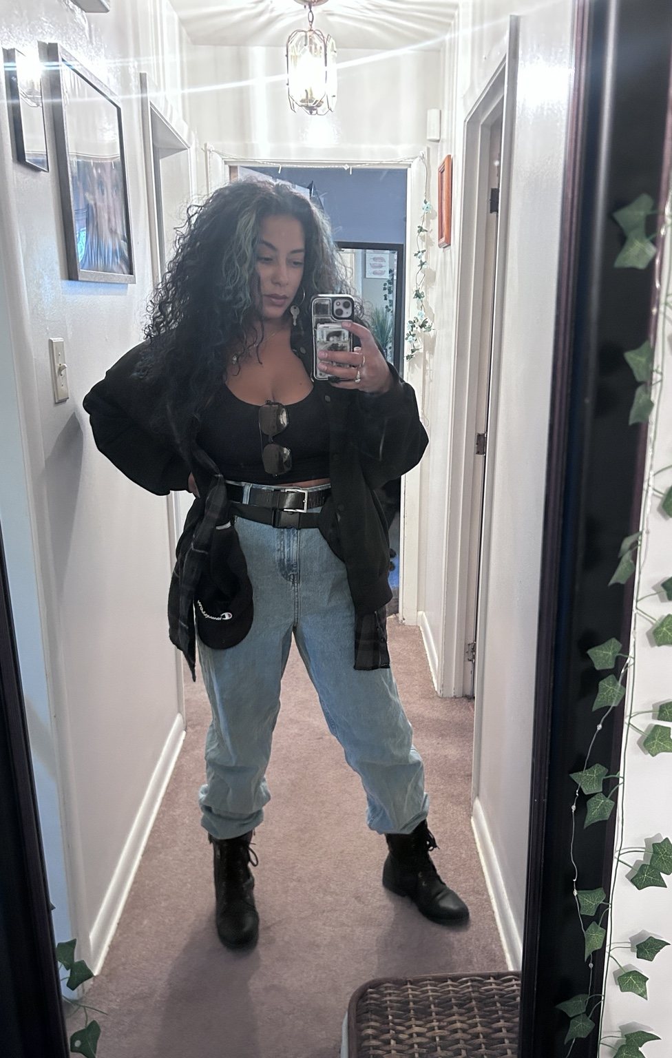 Current Brittney J mirror fashion look